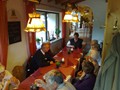 Middag en del av billetten....   
Flott og deilig middag ble servert.  Så var det tilbake i hallen til del 2 av pasjonsspillet, som nå varte til ca 2330!
